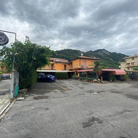 Macloud Pub B&B Sarnico Zewnętrze zdjęcie